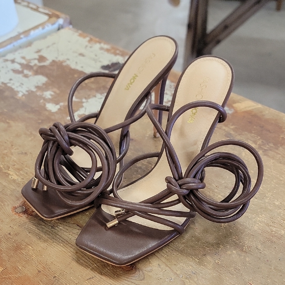 Fashion Nova Dark Brown Knotted Heels